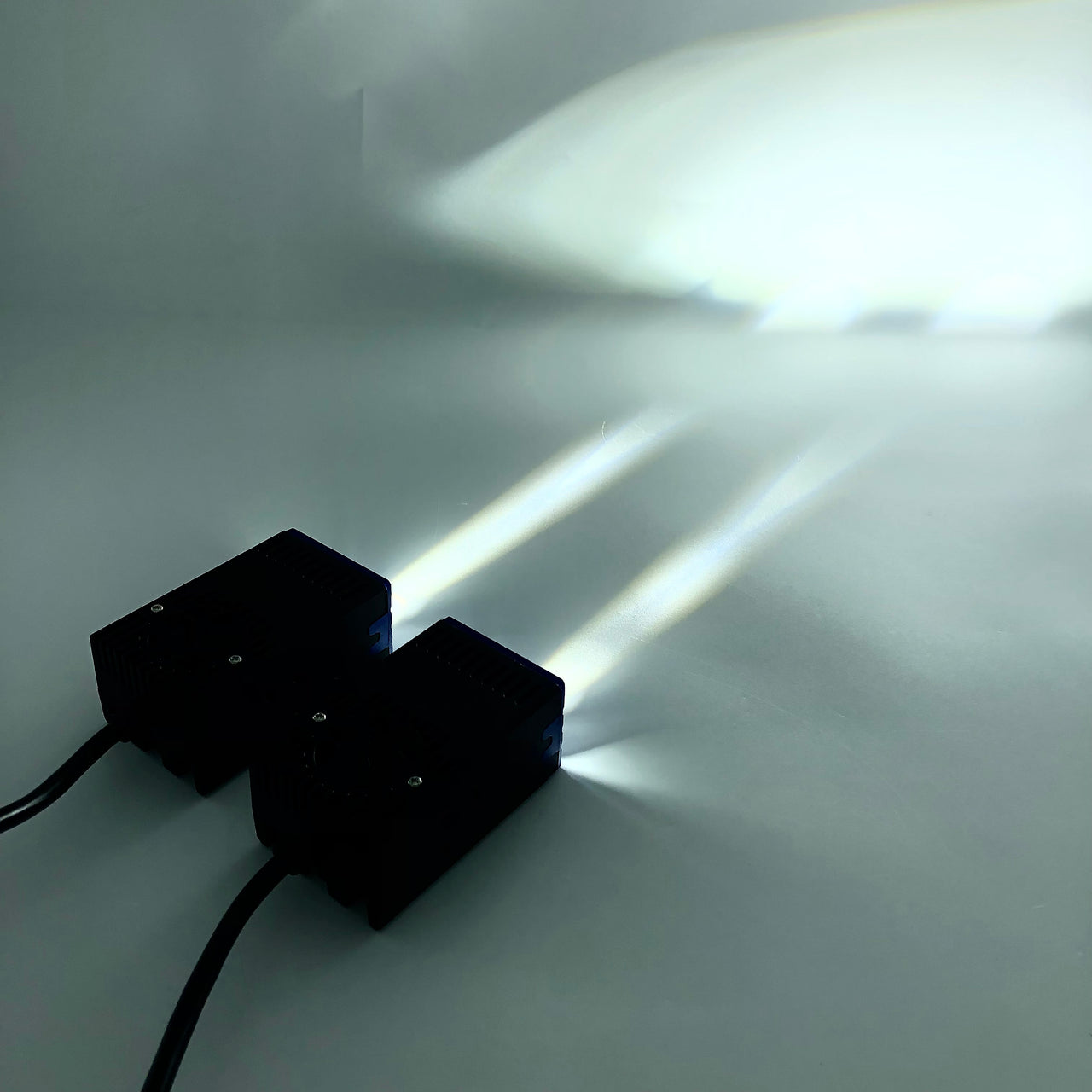 شريط إضاءة LED ستروب خلفي للطرق الوعرة مقاس 26 بوصة بقوة 72 واط