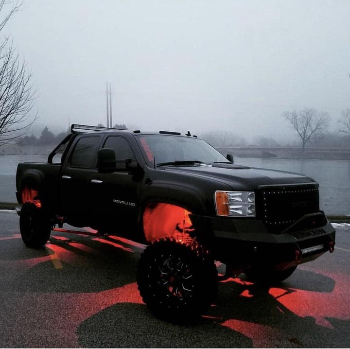 RGB+W Rock lights for trucks (4 packs) - Vivid Light Bars